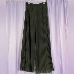 Forever 21 Wide Leg Pleated Pants